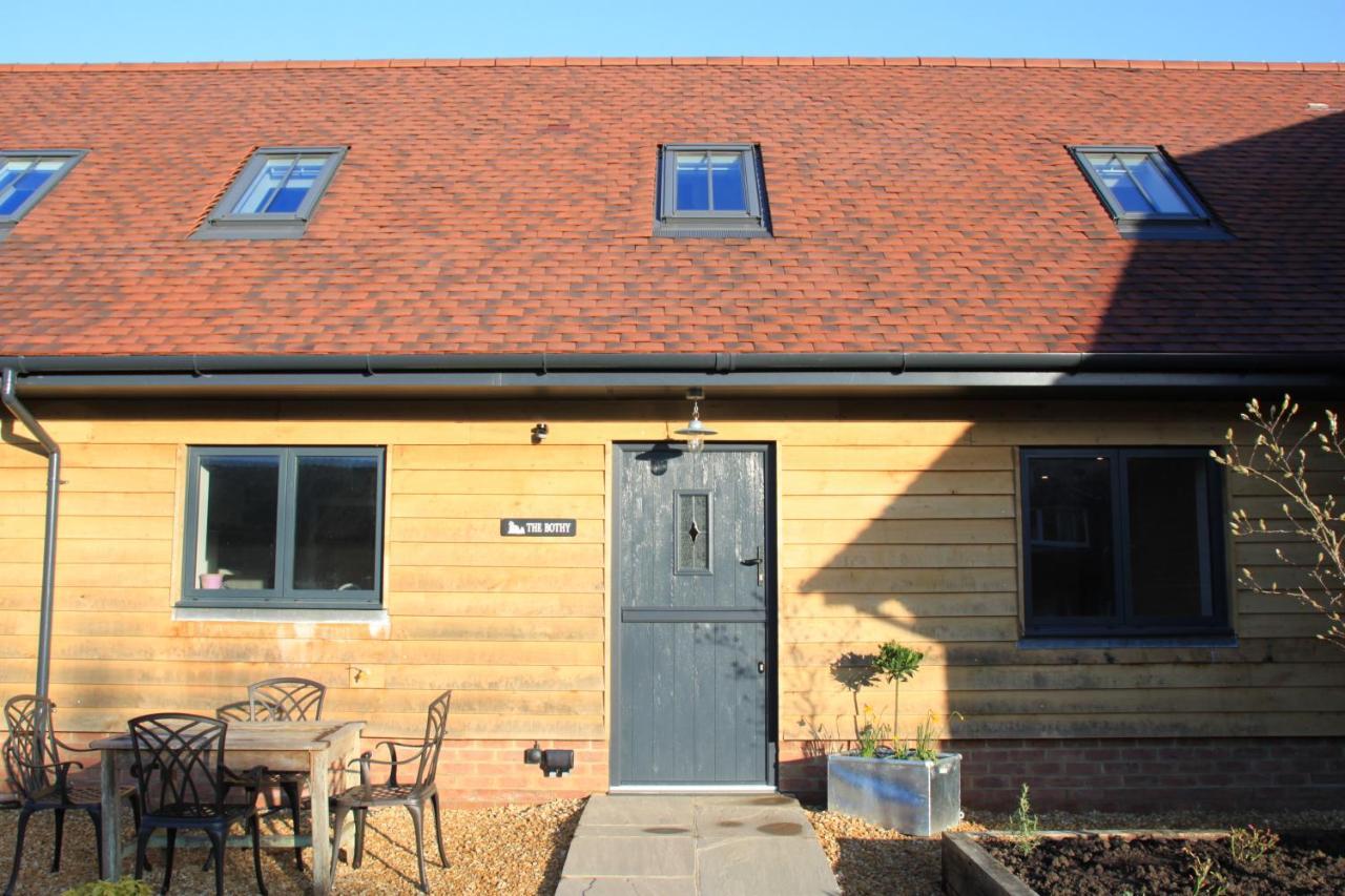 Willa Charming And Luxury Retreats On Our Farm Billingshurst Zewnętrze zdjęcie